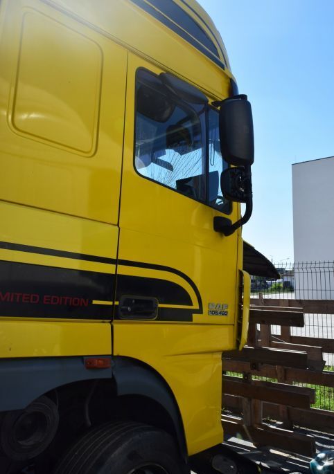 Drzwi Prawe Kompletne door for DAF XF 105 truck - Autoline