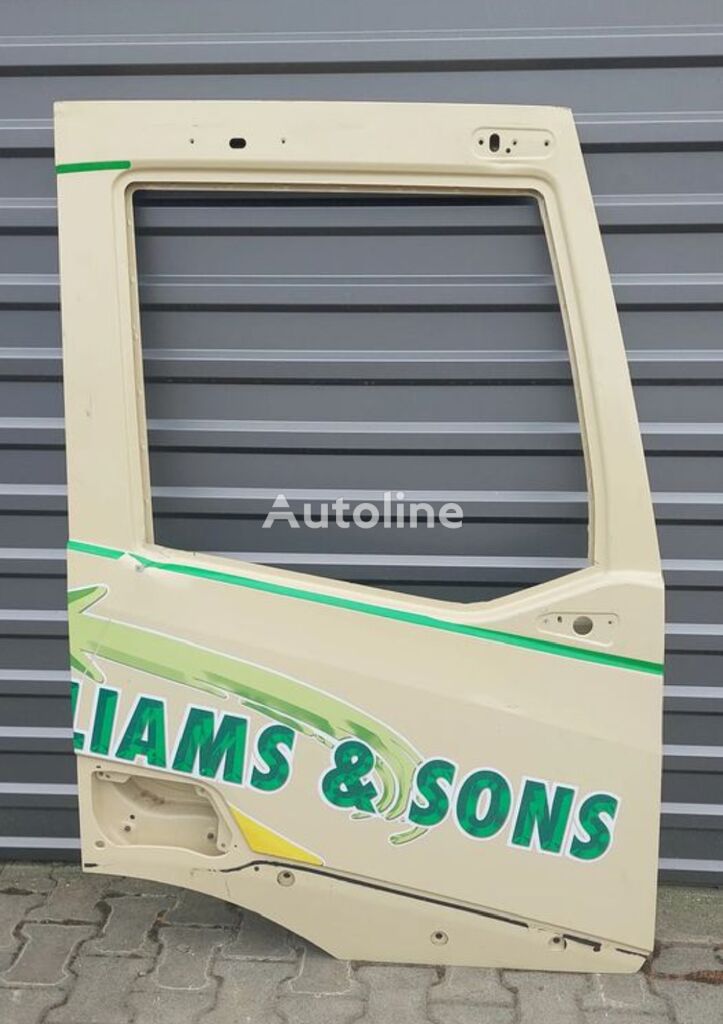 IVECO S WAY PRAWE door for truck