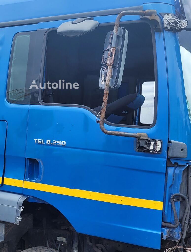 MAN DRZWI KABINY PRAWE GOŁE MAN TGM door for truck tractor for sale | Autoline ZW MAN DRZWI KABINY PRAWE GOŁE MAN TGM door for truck tractor - Autoline