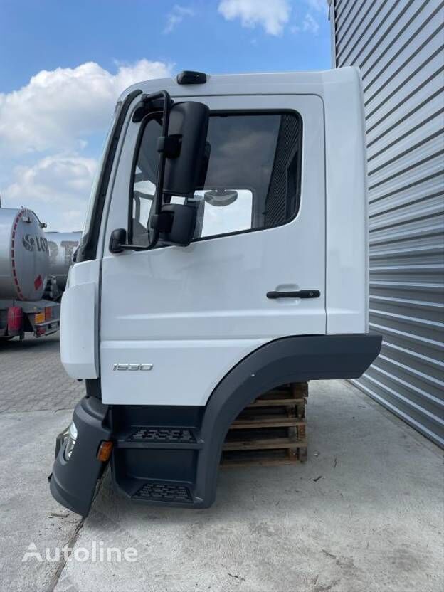 Mercedes-Benz ATEGO III A9737203105 puerta para tractora