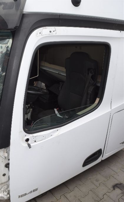 Mercedes-Benz DRZWI door for Mercedes-Benz ACTROS MP4 truck tractor - Autoline