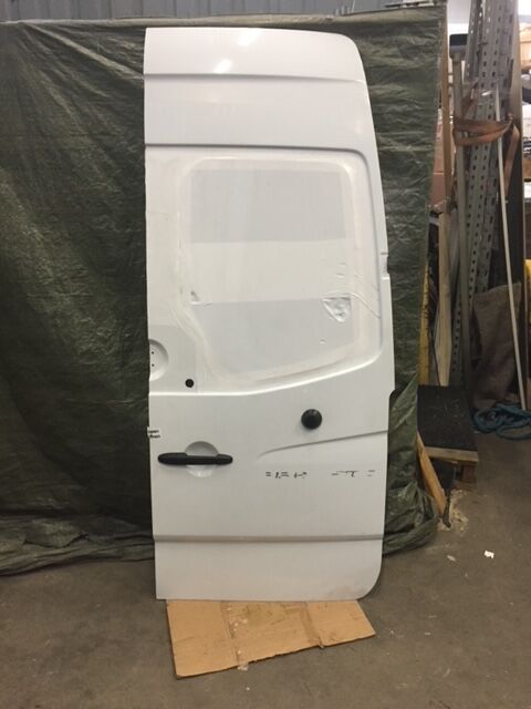 Mercedes-Benz Sprinter W906 door for Mercedes-Benz Sprinter W906 cargo van