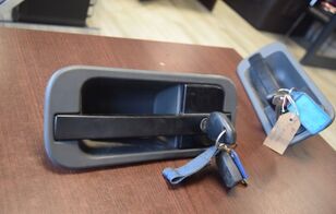 Klamka Lewa Prawa zewnętrzna drzwi door handle for DAF XF 95 105 truck tractor