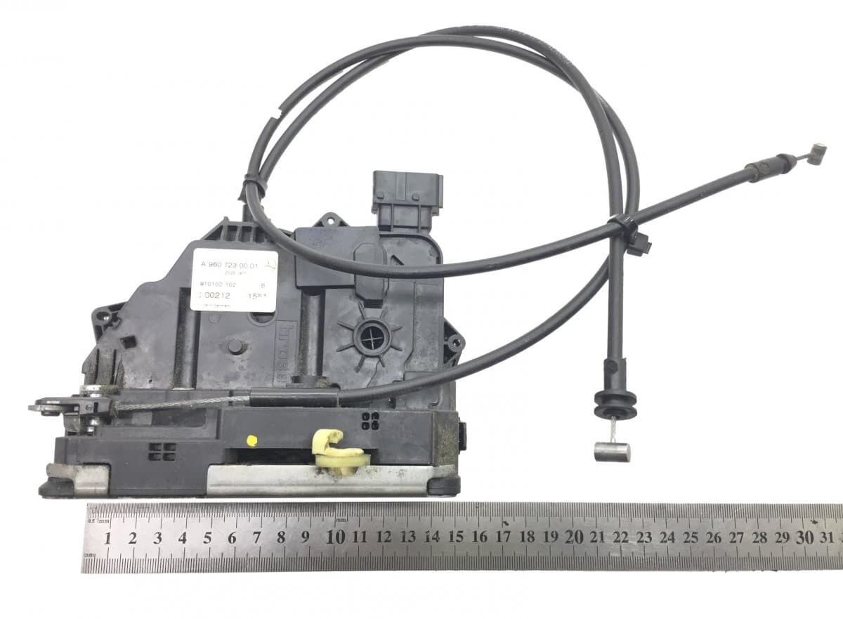 замок двери A9607230001 для грузовика Mercedes-Benz