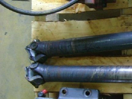 Drive shaft untuk excavator Komatsu Pw 130 - Machineryline