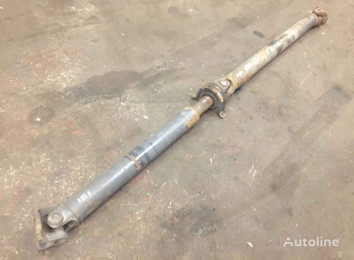 drive shaft Renault Arbore Cardanic 7421692136 untuk truk Renault Second Hand