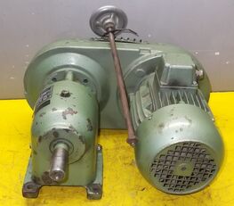 Lenze 155-ZNA0-80-4 electric motor for industrial equipment