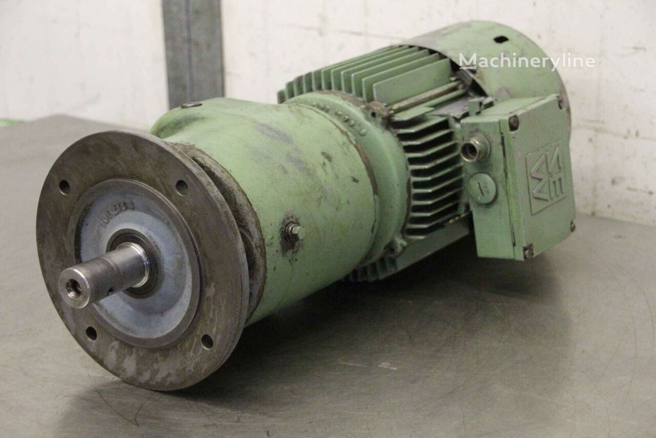 Электродвигатель SEW-Eurodrive Getriebemotor 1,1 kW 72 U/min von SEW-Eurodrive – RF60DT90S4B для промышленного оборудования - Machineryline