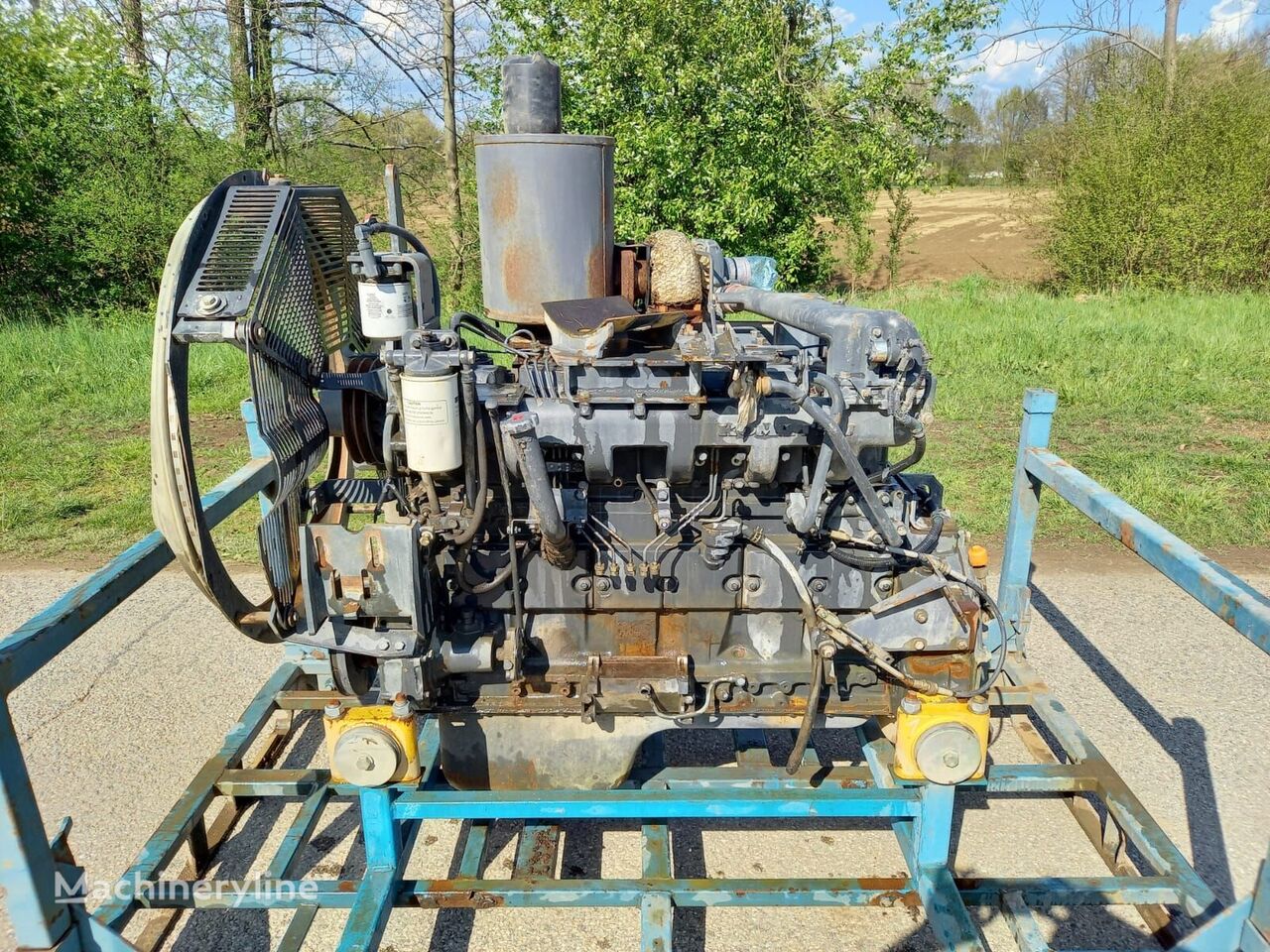 المحرك لـ بلدوزر Komatsu EX 65-12