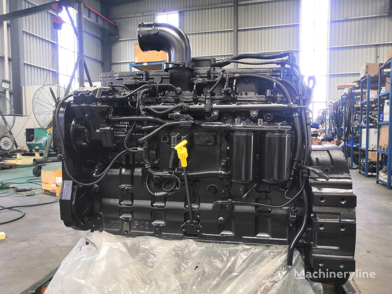 Cummins QSL8.9 engine