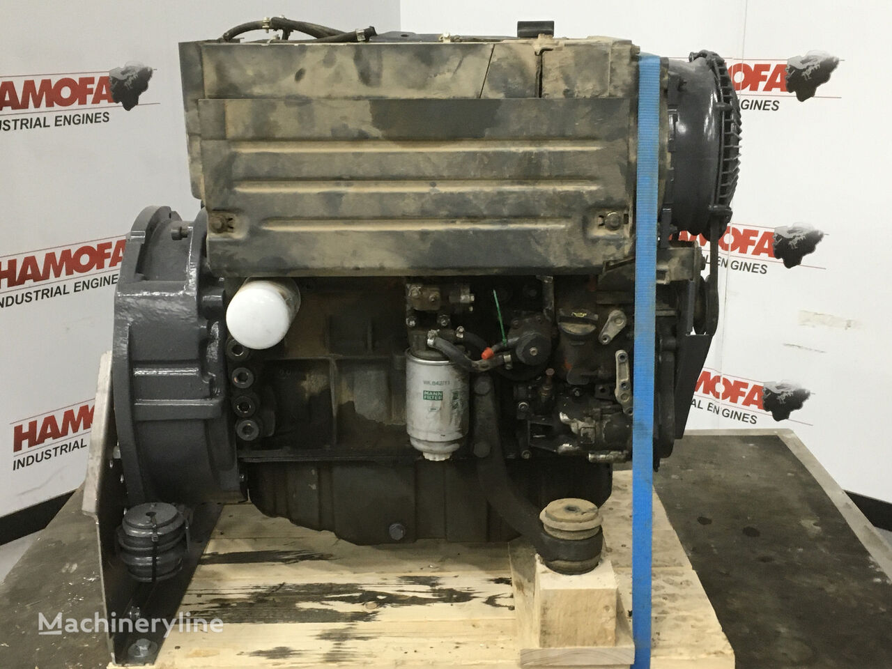 двигатель Deutz BF4L1011F FOR PARTS для экскаватора