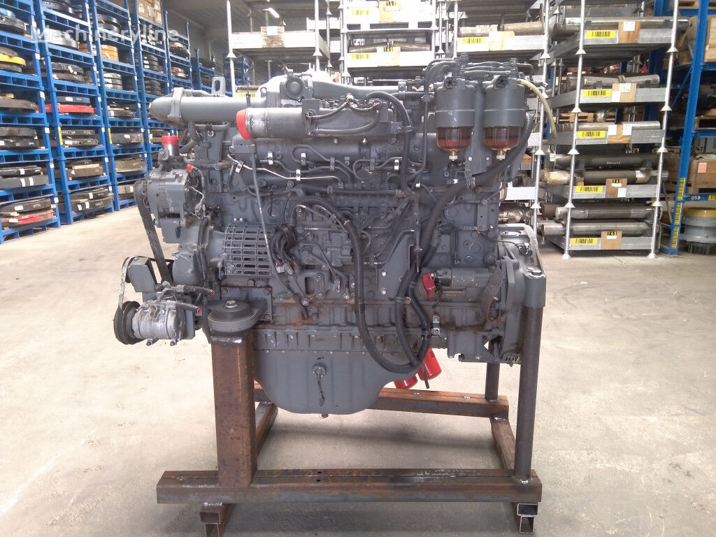 Hitachi 4687458 4687458 Motor für ZX650LC-3 ZX670LCH-3 ZX670LCR-3 Baumaschinen - Machineryline