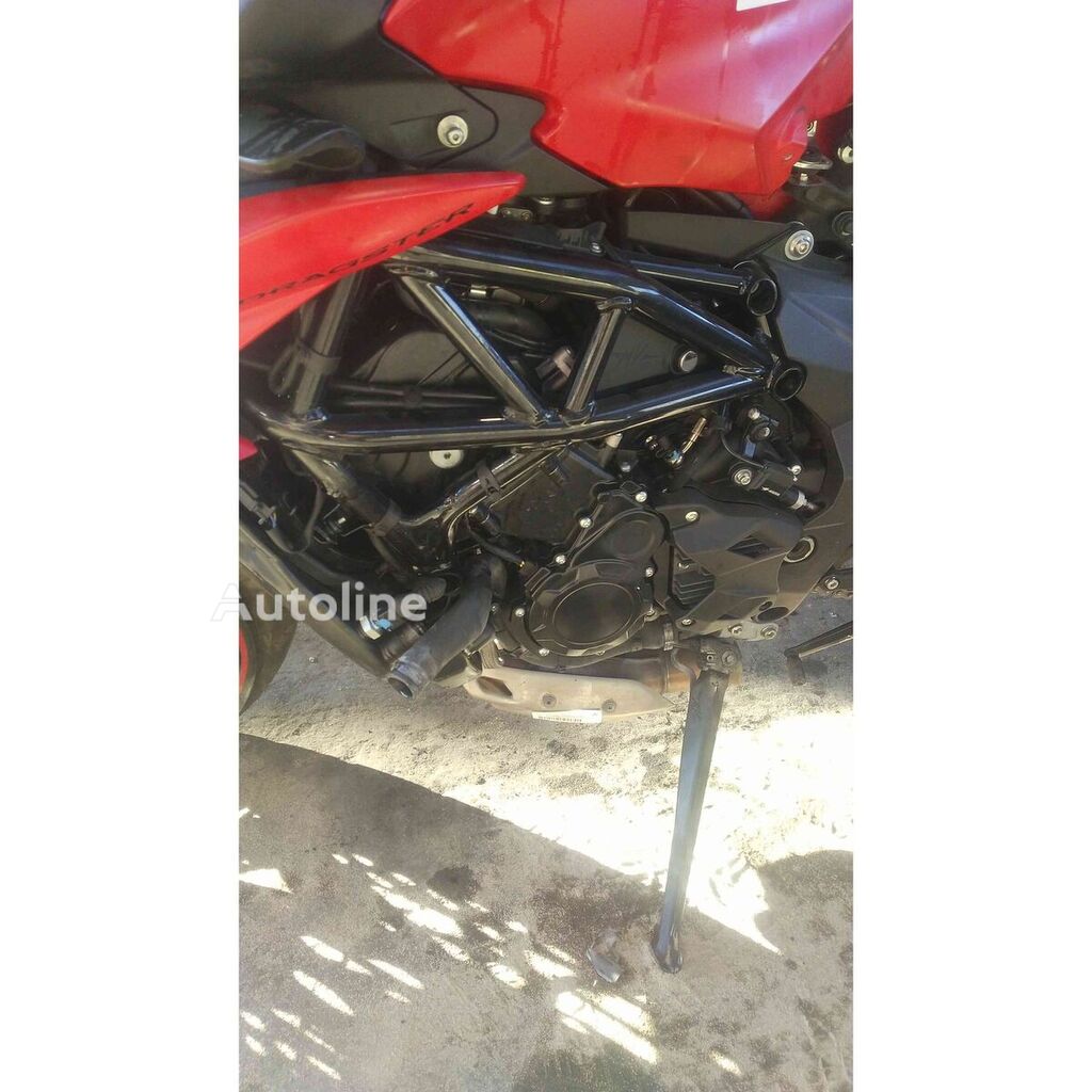 Moteur MV Agusta L011VUQ00 pour motocyclette MV Agusta DRAGSTER 800 (21>23<) - Autoline