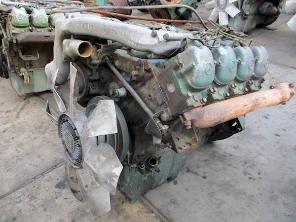 moteur Mercedes-Benz OM402 pour camion