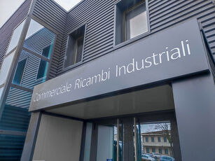 Myytävät Mercedes-Benz linja-auto Mercedes-Benz OM470.914 SETRA CITARO TRAVEGO TOURISMO INTEGRO moottori - Kuva 4 | Autoline FI Mercedes-Benz linja-auto Mercedes-Benz OM470.914 SETRA CITARO TRAVEGO TOURISMO INTEGRO moottori | Kuva 4 - Autoline