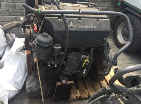 moteur Mercedes-Benz OM904 LA OM904LA pour tracteur routier Mercedes-Benz Atego Axor trucks