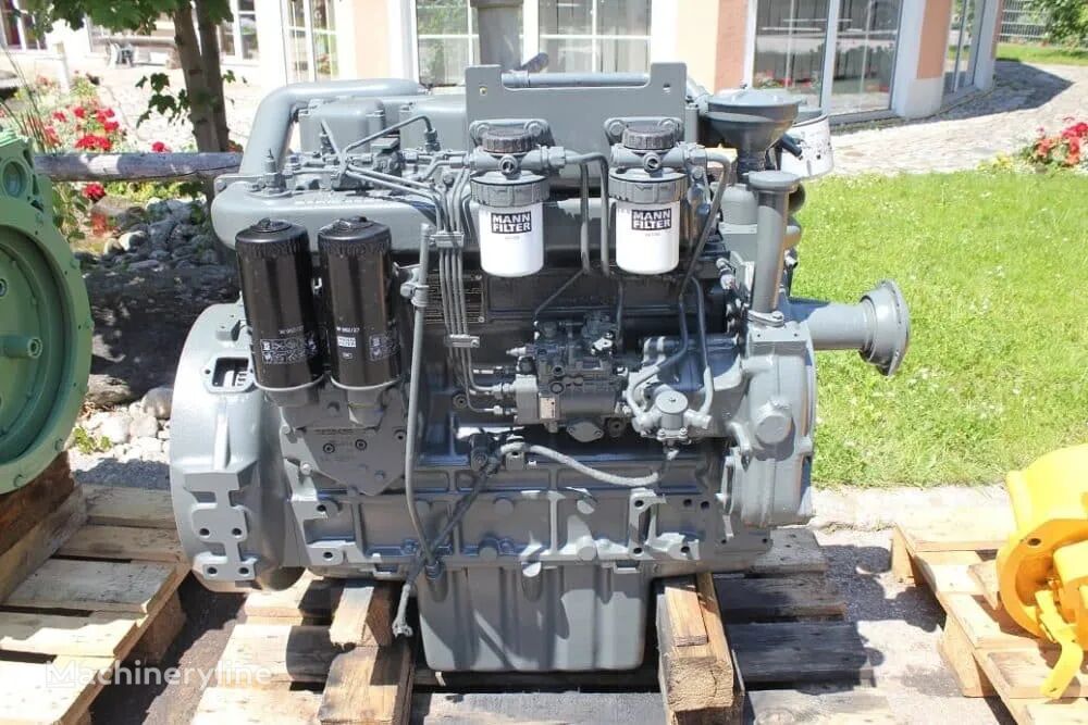 Motor za gradbena mehanizacija Liebherr D924