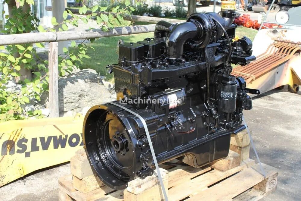 المحرك Motor لـ آلات البناء Case 6T-590-12