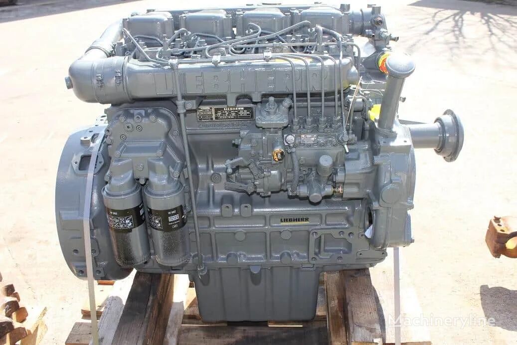 المحرك Motor Second-Hand لـ آلات البناء Liebherr D904T - Machineryline