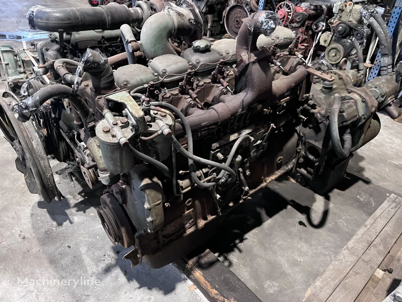 Volvo D100 met scheepskoppeling engine