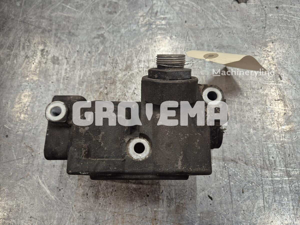 Engine cooling pump for Liebherr construction equipment - Machineryline