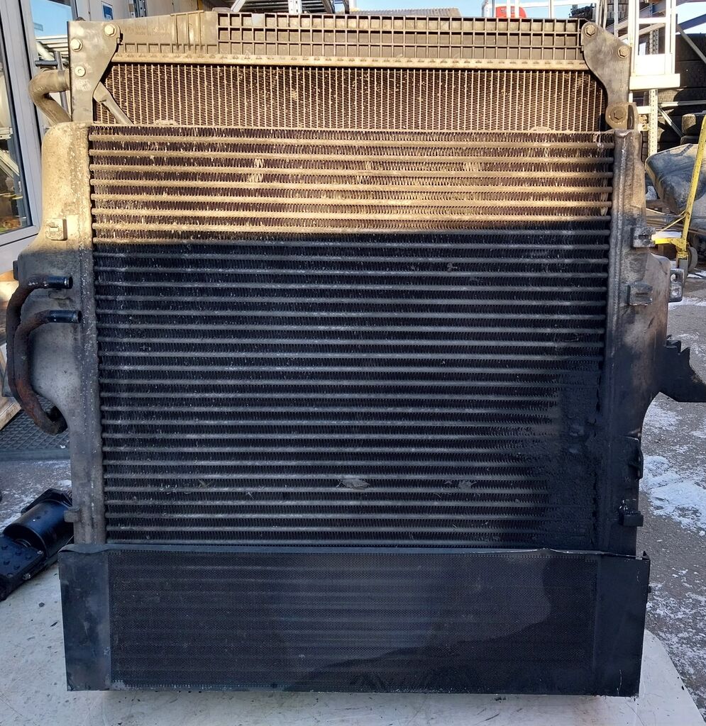 1841, L, LL engine cooling radiator for Mercedes-Benz ACTROS MP2 / MP3 truck