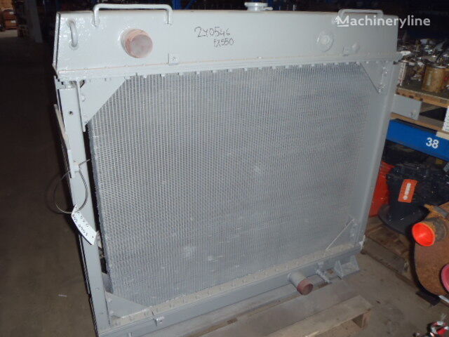 Hitachi EX550 dzinēja dzesēšanas radiators paredzēts Hitachi EX550 ekskavatora