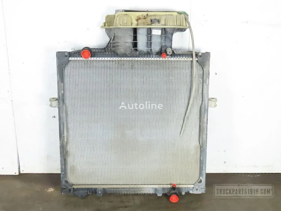 kuorma-auto MAN Cooling System Radiateur TGS 81061016519 moottorin jäähdytin