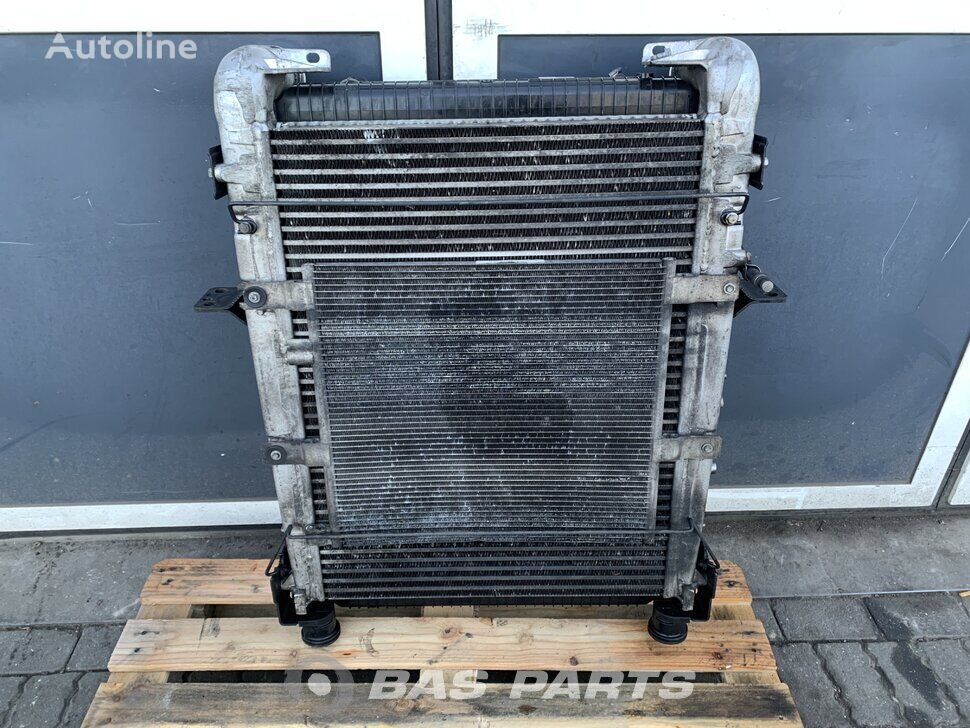 Volvo FE Euro 6 dzinēja dzesēšanas radiators paredzēts Volvo FE Euro 6 kravas automašīnas