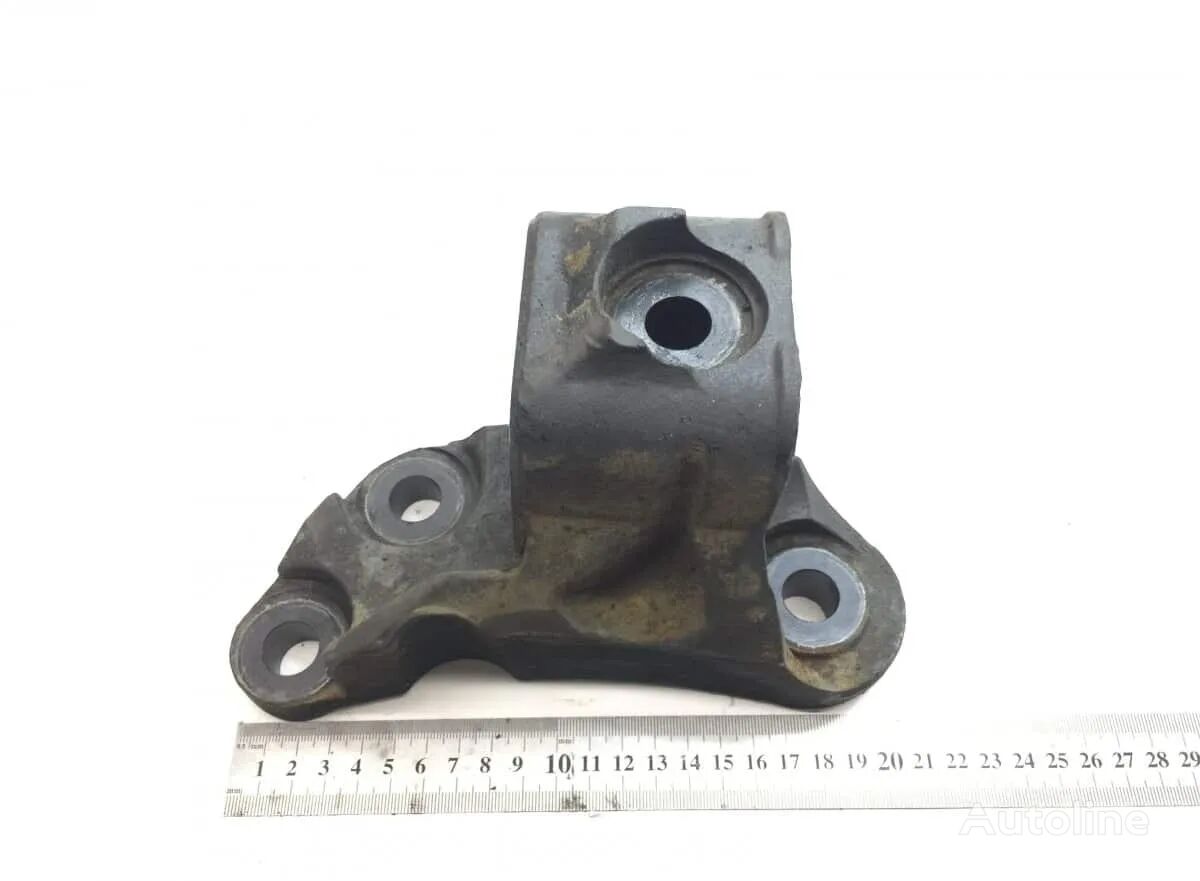 Suport Motor Spate Stânga 1670902 holder til Bova – Piesă metalică cu trei orificii de montare lastbil