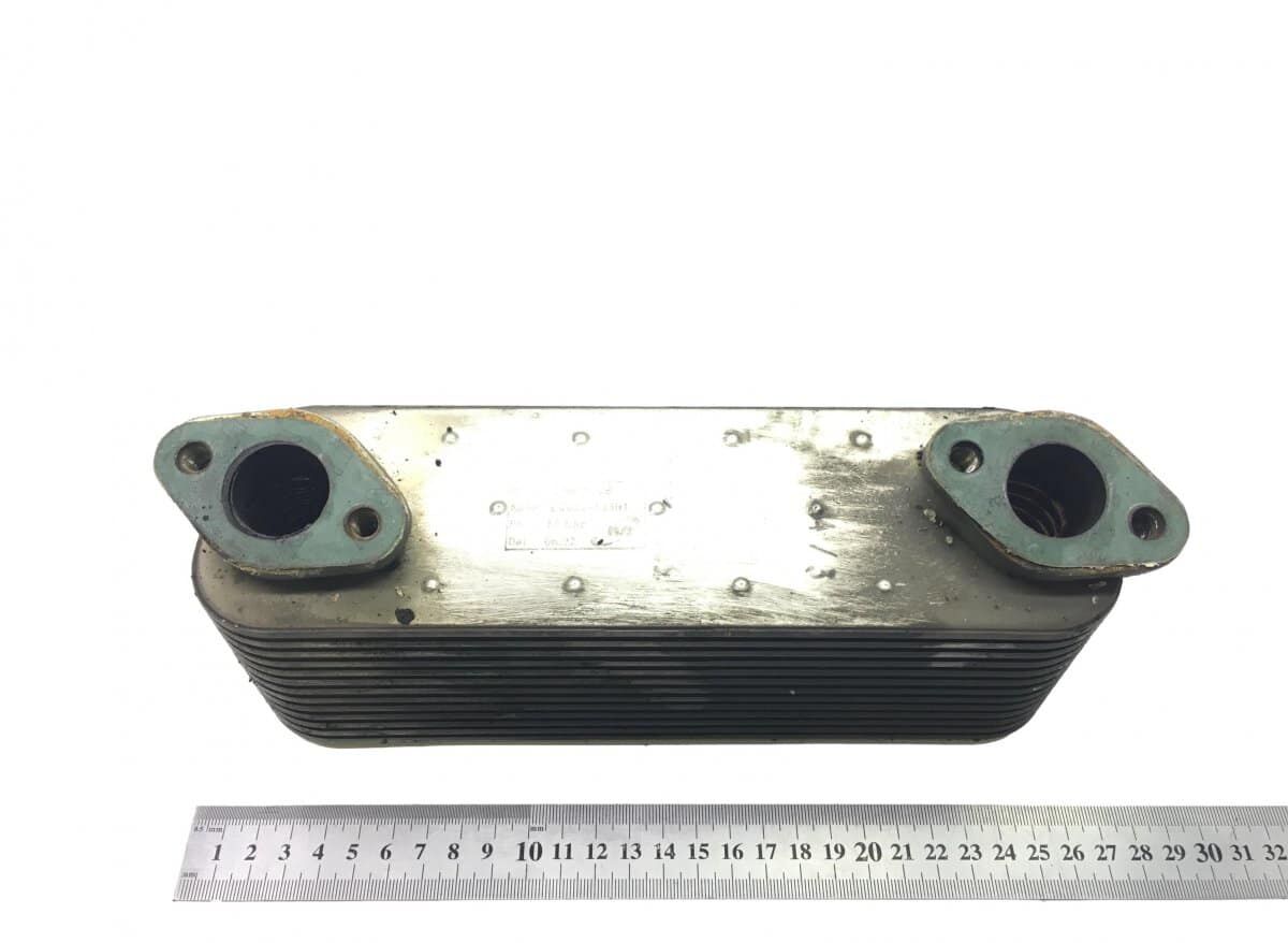 Răcitor de ulei engine oil cooler for Mercedes-Benz truck