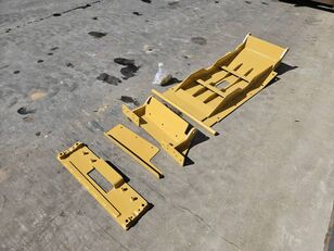 TRANSMISSION GUARD Caterpillar 140M2 untuk grader Caterpillar 140M2