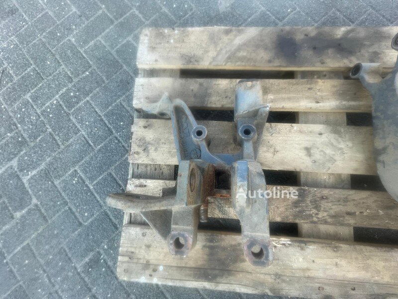 DAF 1321962 / 1321966 Support RH festere for trekkvogn - Autoline