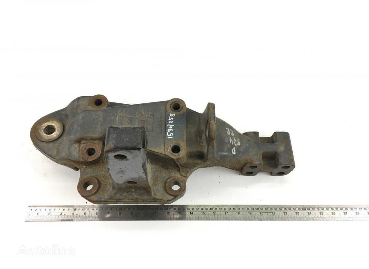 Leaf Spring Bracket, Front Axle, Rear Right DAF XF105 (01.05-) 1643161 para DAF XF95, XF105 (2001-2014) tractora