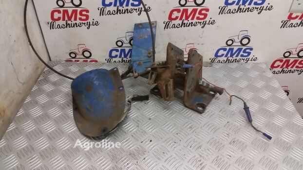 휠 트랙터용 Ford New Holland Wheel Steering Support With Cable And Cover D5nn3b71 D5NN3B718B - Agroline