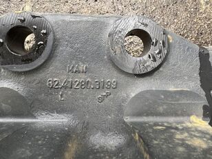 트럭 MAN TGS, TGX 26.440용 Rahmen f&uuml;r Stahlsto&szlig;stange  MAN 82412803199