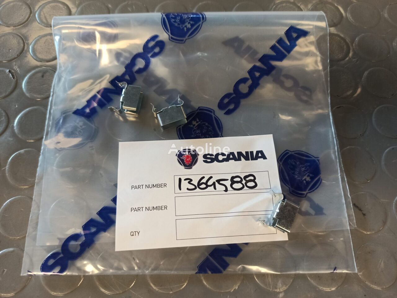 Scania CLAMP - 1364588 1364588 paredzēts vilcēja