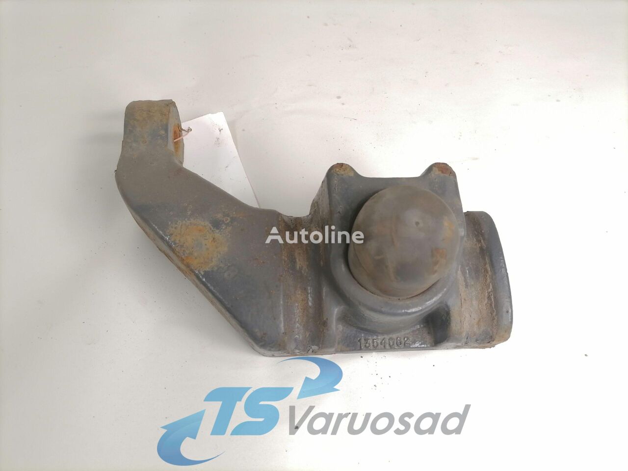 Scania Shock absorber mounting 1354062 до тягача Scania