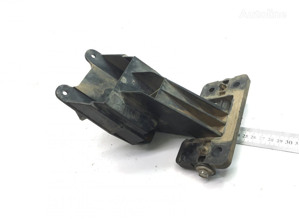 Headlight Bracket, Bottom  Volvo FH16 (01.93-) pour camion Volvo FH12, FH16, NH12, FH, VNL780 (1993-2014)