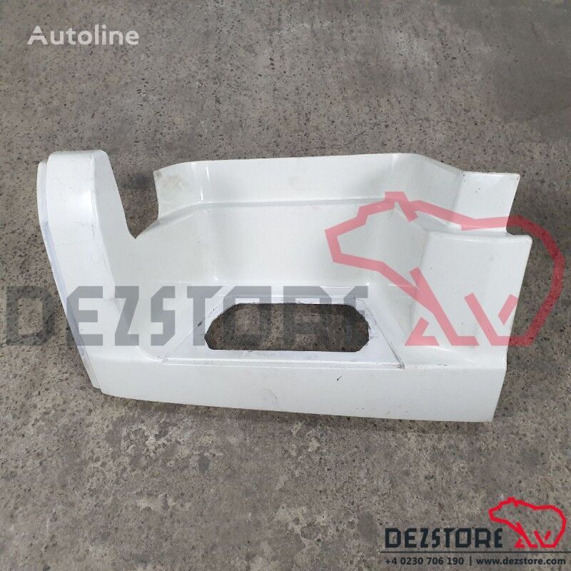 1364798 footboard for DAF CF85 truck tractor