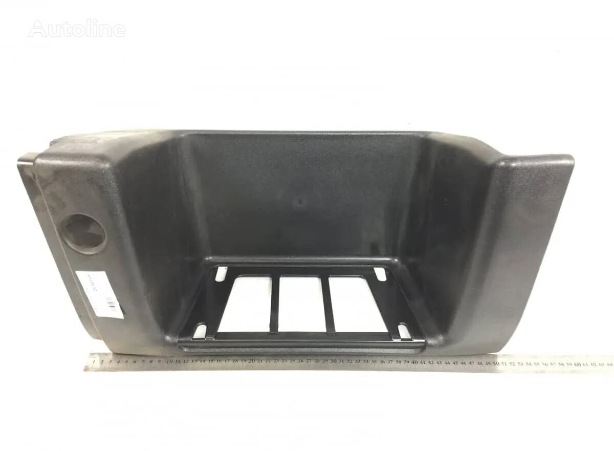 8141003-15 footboard for Volvo truck