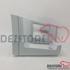 عتبة باب الكابينة سلم صغير على اليمين 5802465514 لـ السيارات القاطرة IVECO S-WAY