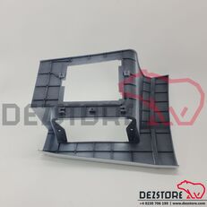 عتبة باب الكابينة سلم صغير على اليمين 5802465514 لـ السيارات القاطرة IVECO S-WAY