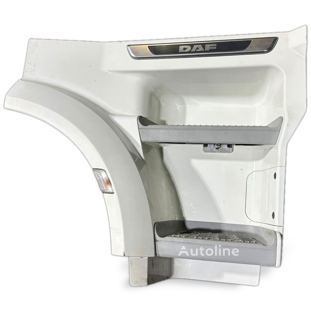 DAF,FIBERPACHS XF106 (01.14-) 1843469 estribo para DAF XF106 (2014-) cabeza tractora - Autoline