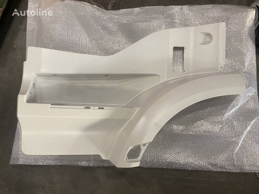 Mercedes-Benz 9626660401 footboard for Mercedes-Benz Actros / Arocs truck