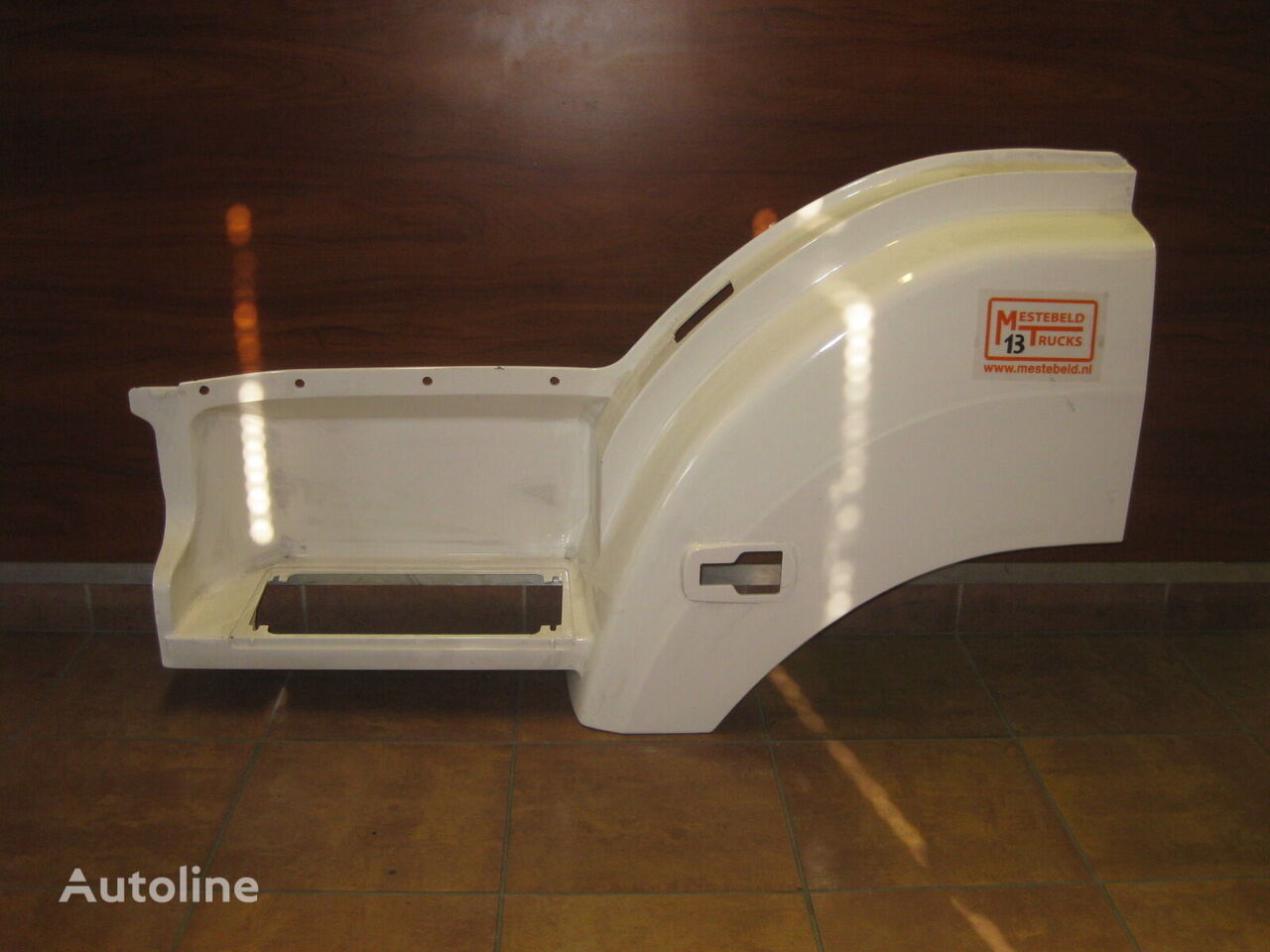 Footboard for Mercedes-Benz Axor truck - Autoline