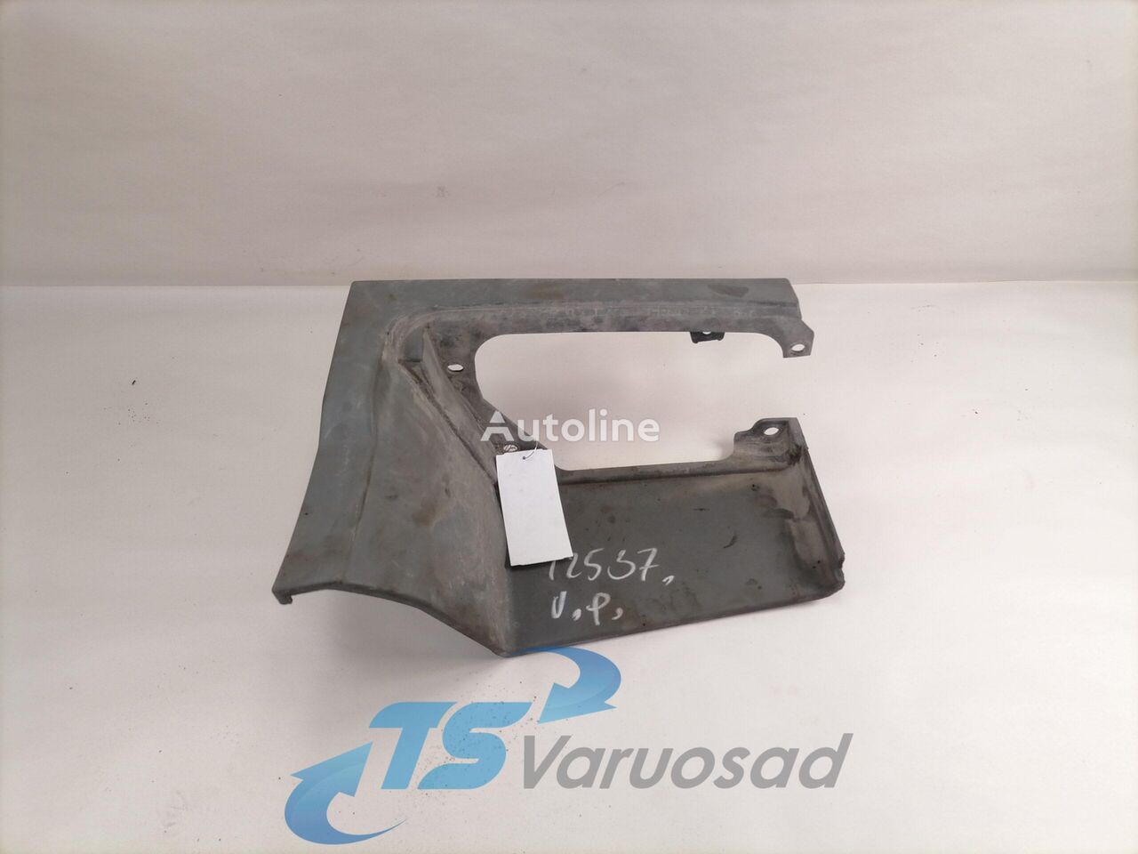 Volvo Astmelaua plastik 21392183 footboard for Volvo FH truck tractor