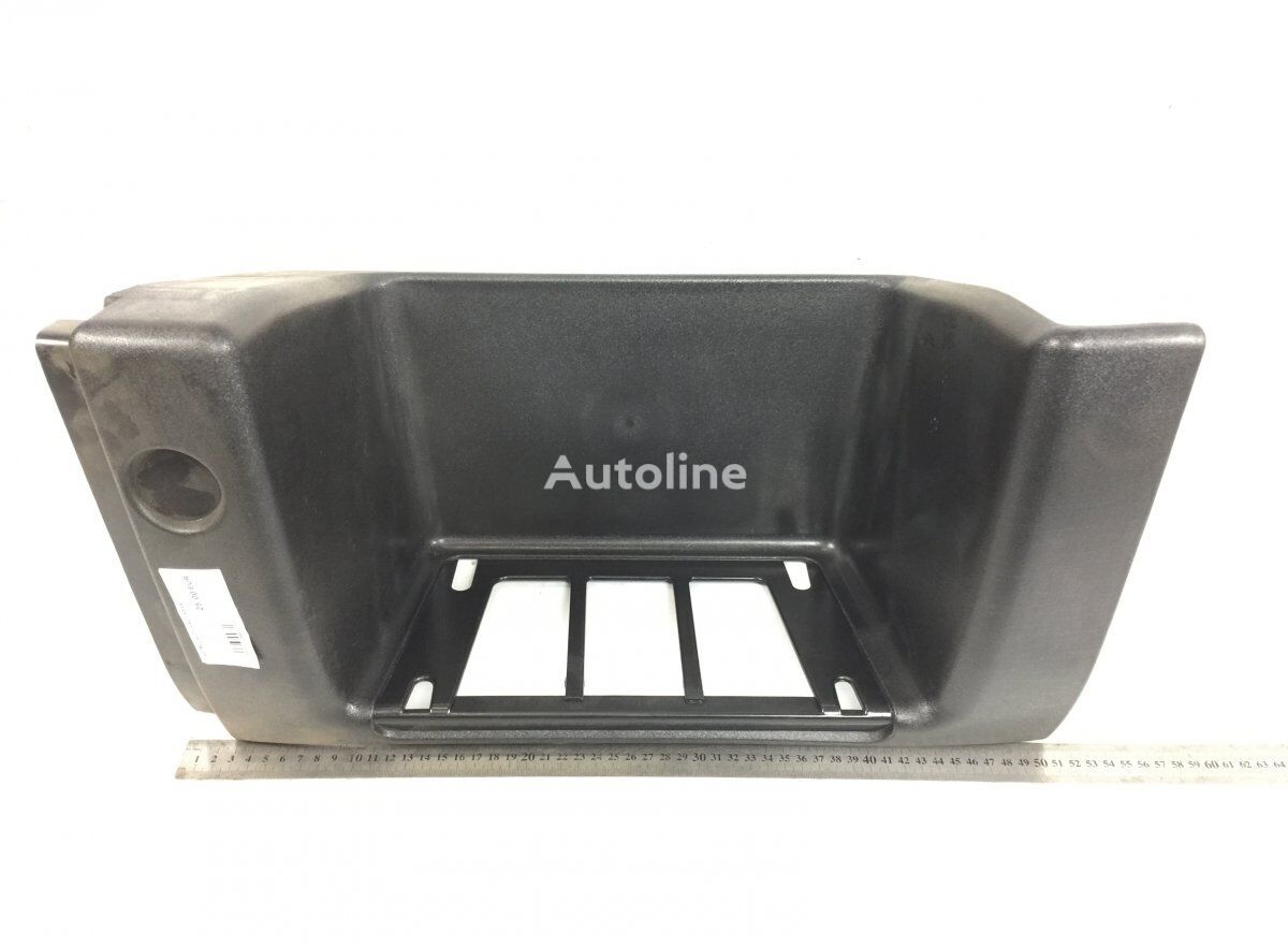 Volvo FH12 1-seeria (01.93-12.02) 8141003 footboard for Volvo FH12, FH16, NH12, FH, VNL780 (1993-2014) truck