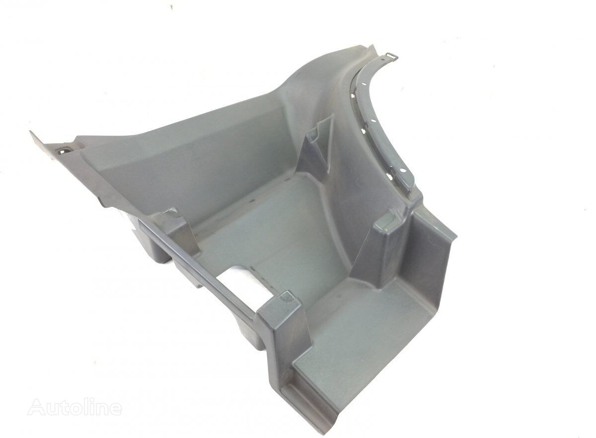 Volvo FH12 2-seeria (01.02-) 3175927 footboard for Volvo FH12, FH16, NH12, FH, VNL780 (1993-2014) truck tractor