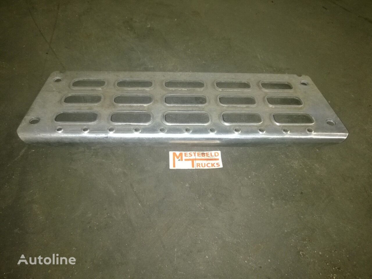 Volvo Treeplank footboard for Volvo FH truck
